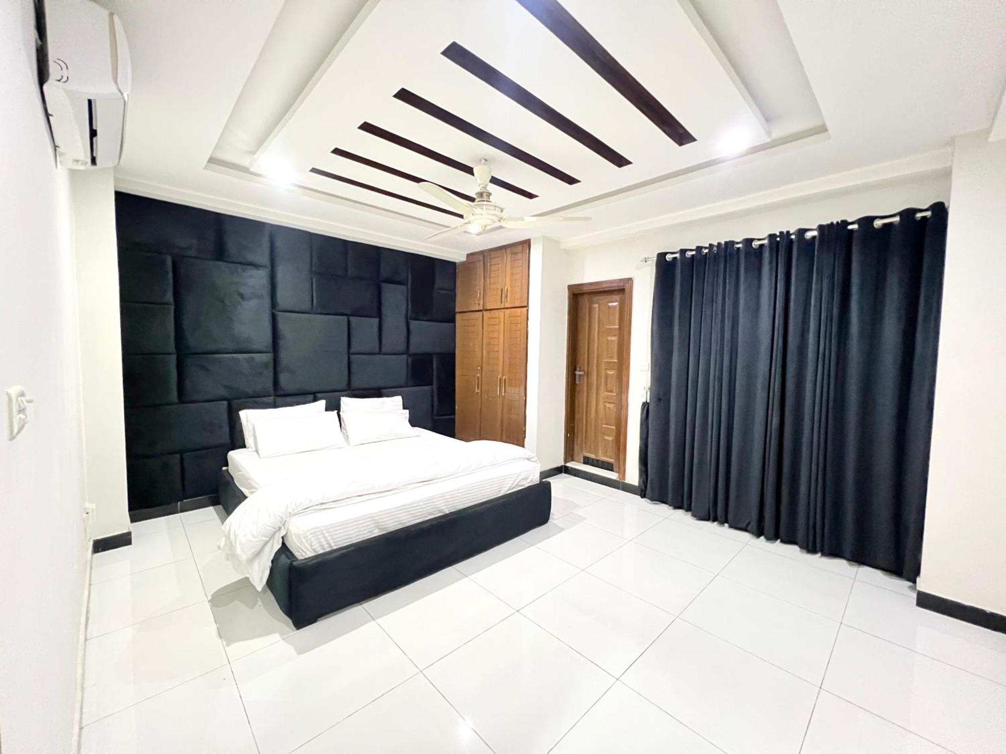 Penthouse 3Bedrooms - Luxury Apartment Hotel Islamabad Exterior photo