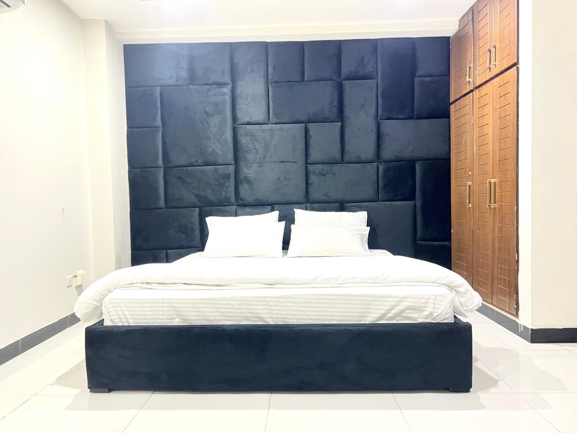 Penthouse 3Bedrooms - Luxury Apartment Hotel Islamabad Exterior photo