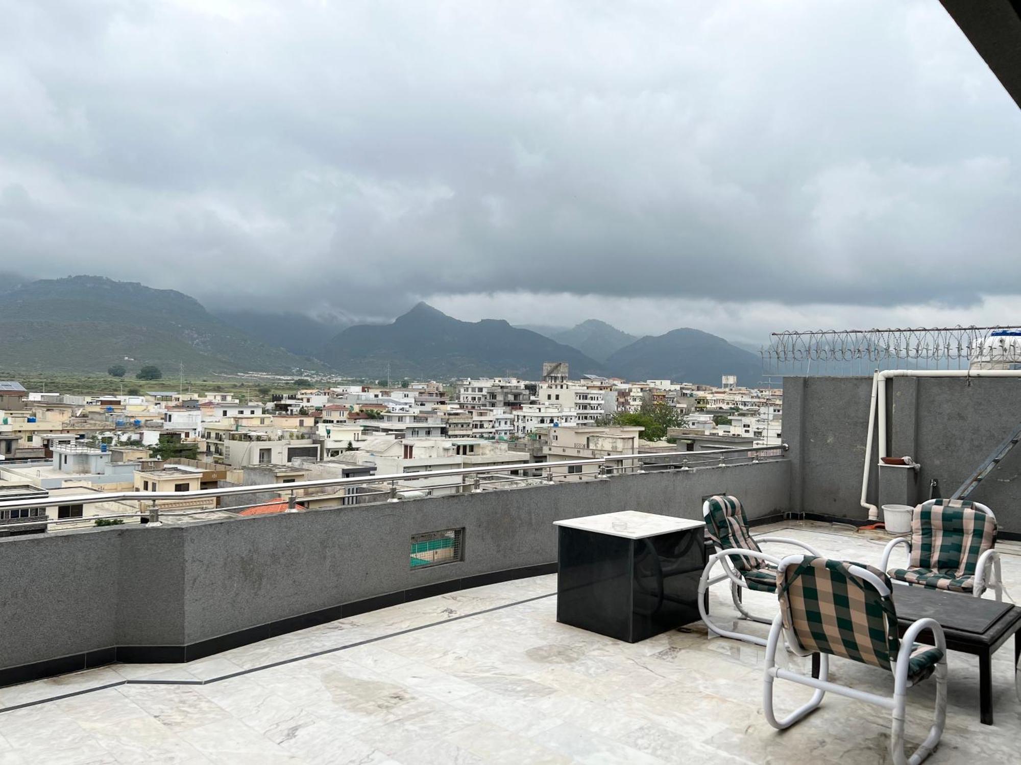 Penthouse 3Bedrooms - Luxury Apartment Hotel Islamabad Exterior photo
