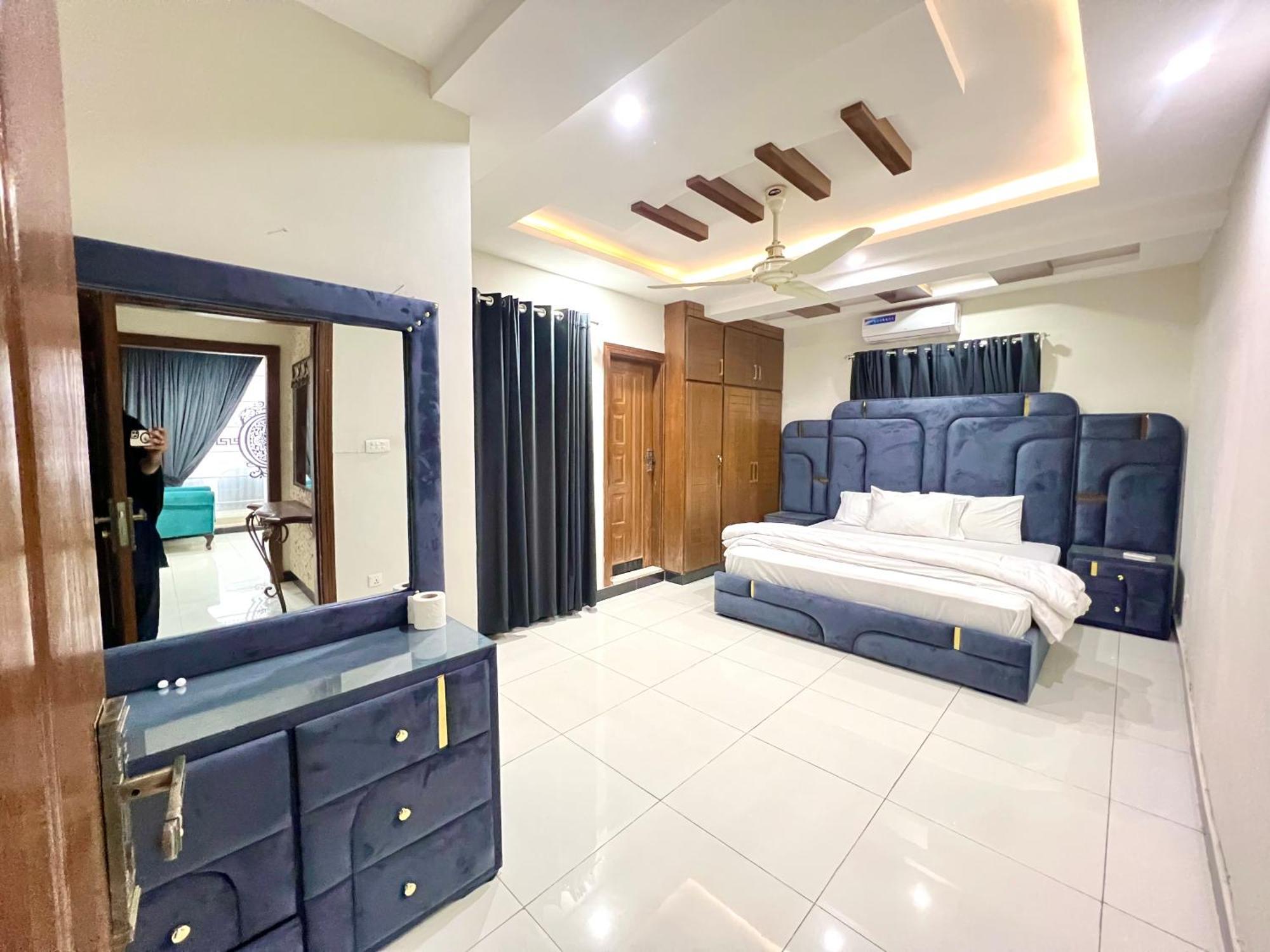 Penthouse 3Bedrooms - Luxury Apartment Hotel Islamabad Exterior photo